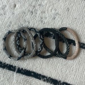 LILY AND LAURA bracelets. Set of 6.